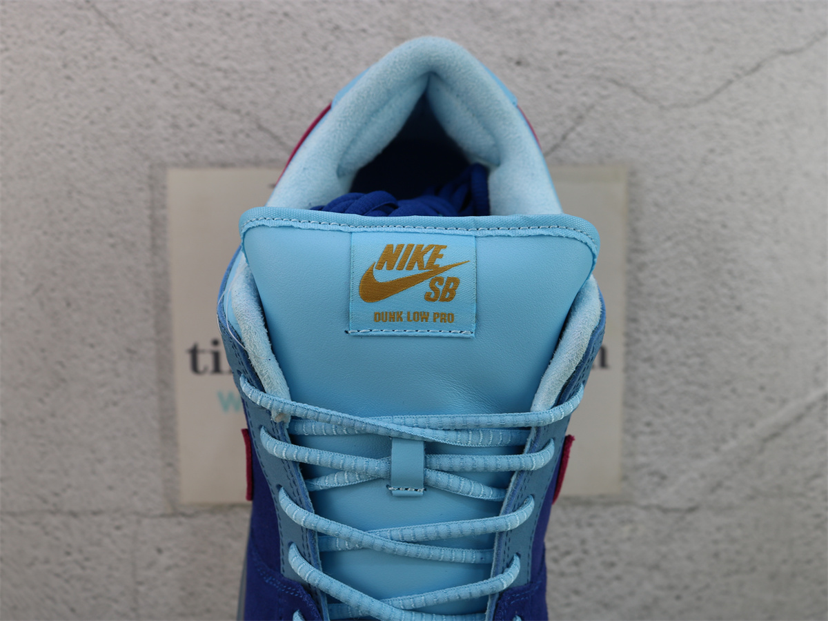 Nike SB Dunk Low Run The Jewels DO9404-400